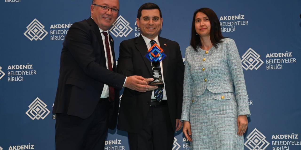 Manavgat Belediyesi’nin Projelerine İki Ödül Birden