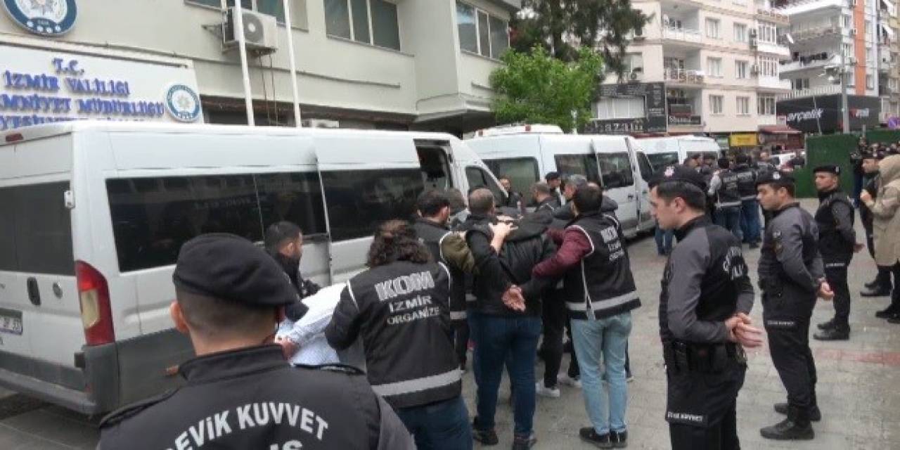 Kahvehaneye Silahlı Saldırı Olayında 5 Şüpheli Adliyede