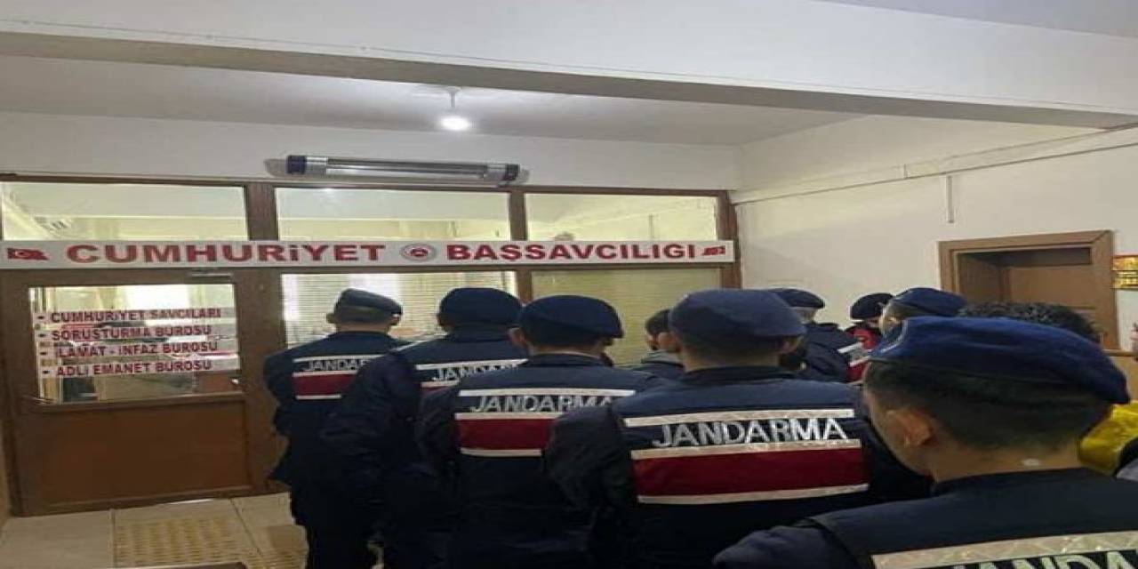 Kırklareli’de Jandarmaya Hakaret Eden Baba-oğul Gözaltına Alındı