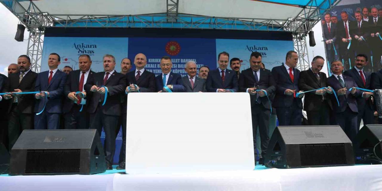 Ankara-sivas Yükse Hızlı Treni Kırıkkale’de Coşkuyla Karşılandı
