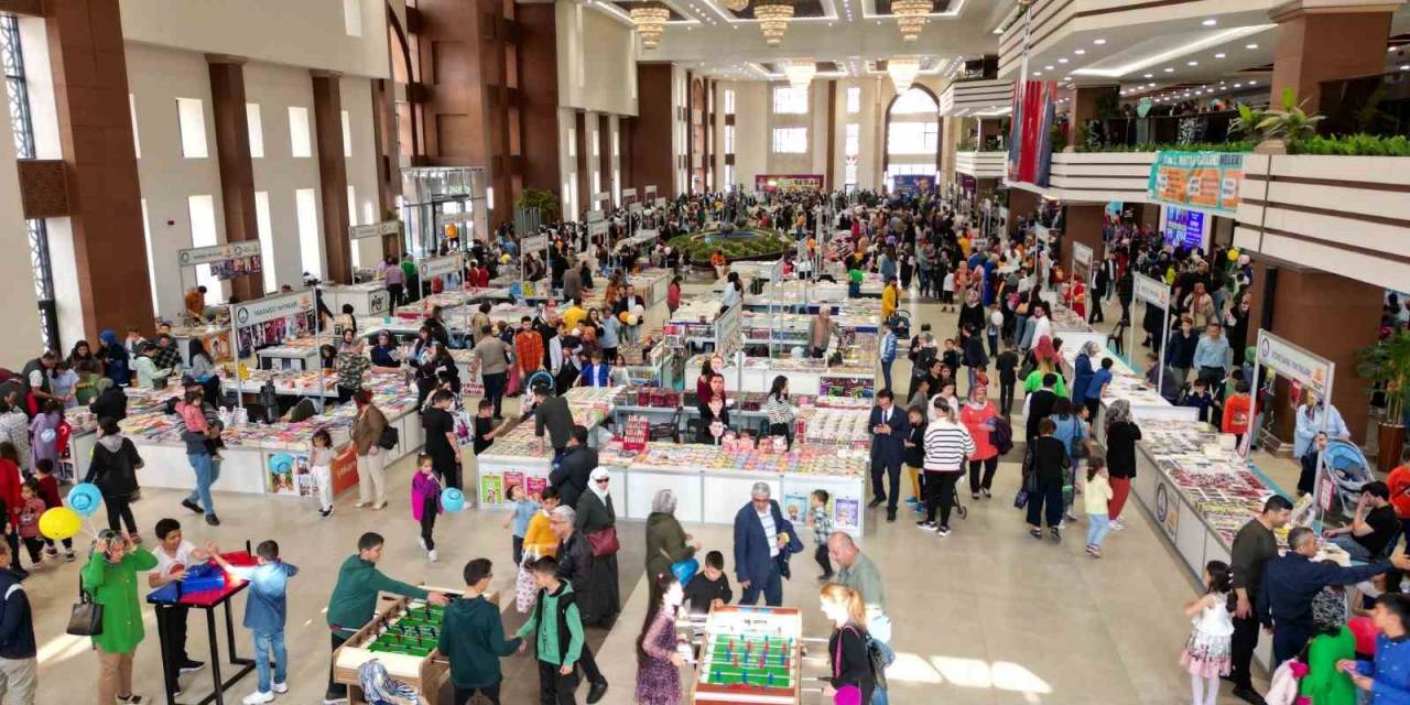 Gaziantep’te Çocuk Şenliğine Yoğun İlgi