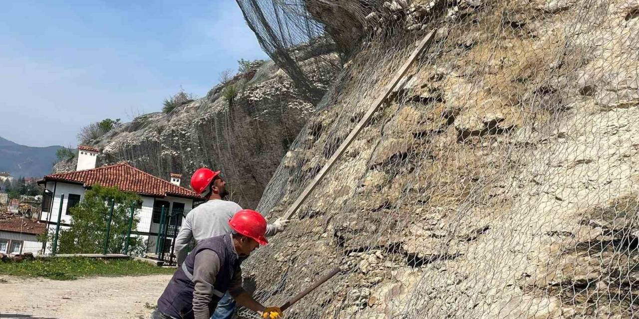 Safranbolu’da Kayalıklarda Önlem Alındı