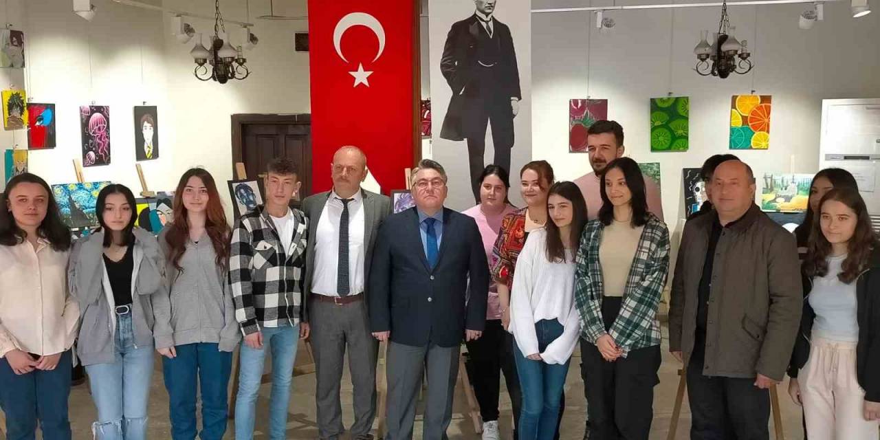 Zbeü Rektörü Özölçer Resim Sergisinin Açılışına Katıldı