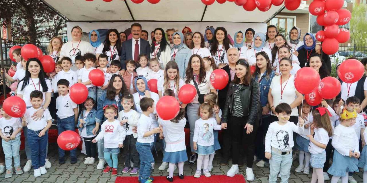 Ataçocuklu Miniklerin 23 Nisan Coşkusu