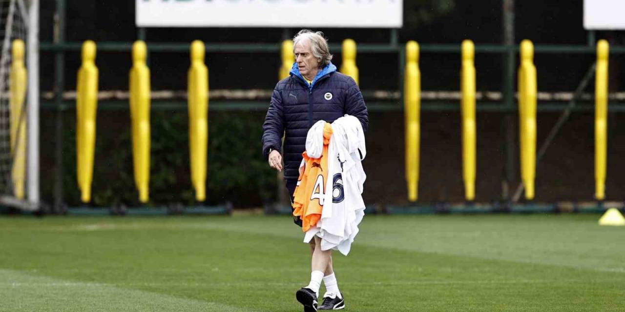 Fenerbahçe, Sivasspor Maçı Hazırlıklarını Sürdürdü