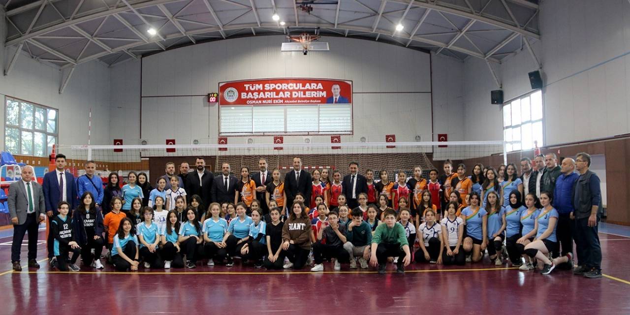 Akçaabat’ta Çocuklara Ve Gençlere Yönelik Sportif Ve Kültürel Etkinlikler Devam Ediyor