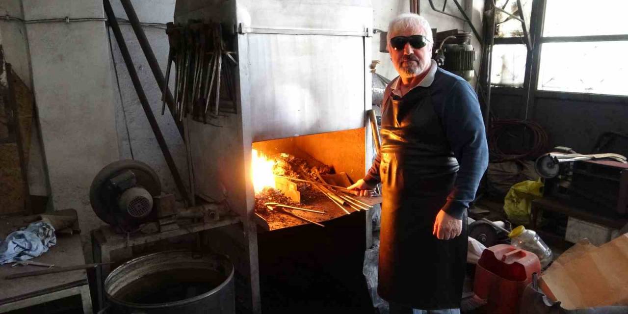 Depremzede Ustalar “ayakta Kalmak” İçin Direniyor