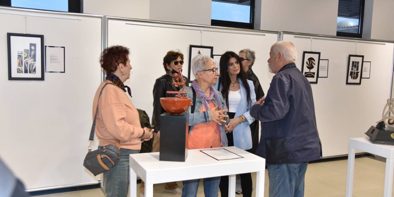 "evrenin Şifresi" Sergisi Sanatseverlerin Beğenisine Sunuldu