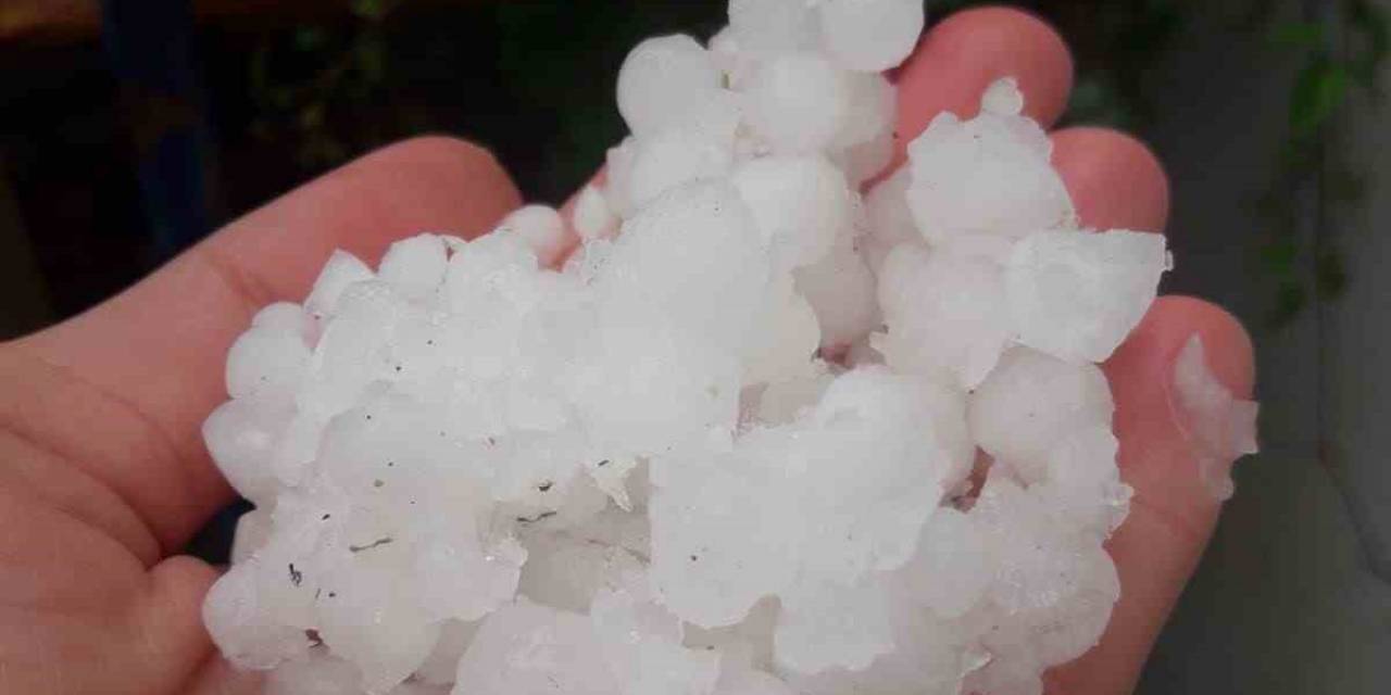 Bursa’da Misket Büyüklüğünde Dolu Yağdı