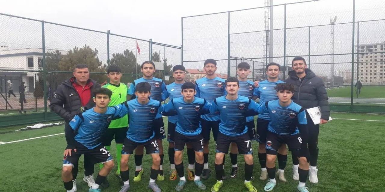 U-18 Ligi’nde Son Finalist Atletikspor Oldu