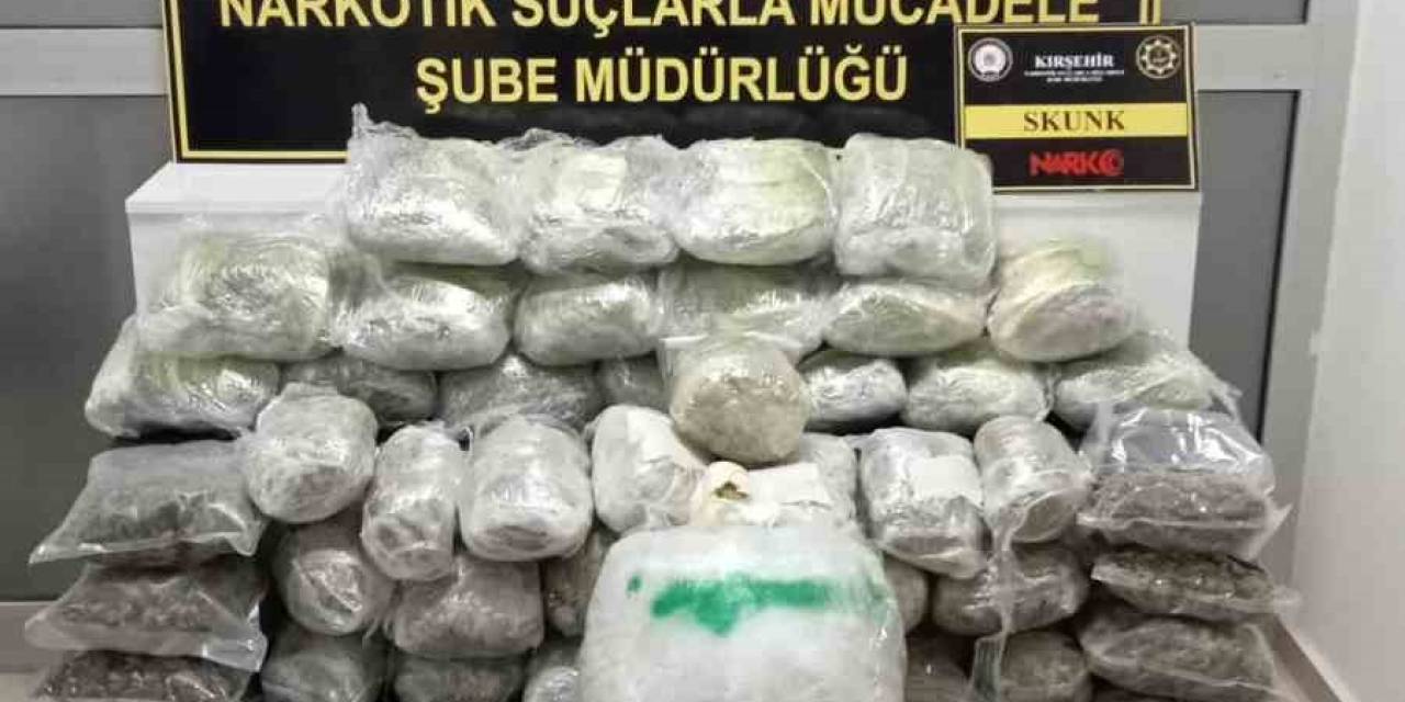 Kırşehir’de Yol Uygulamasında Rekor Miktarda Uyuşturucu Yakalandı