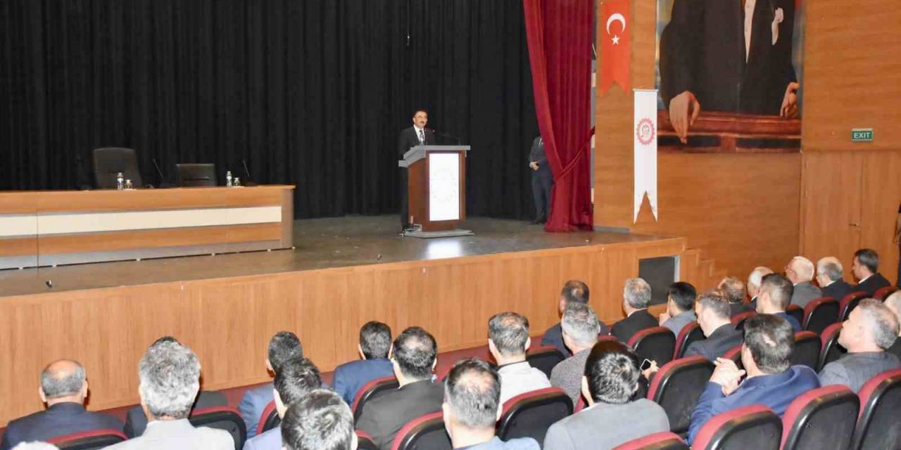 Siirt ‘te Eğitim Değerlendirme Toplantısı Yapıldı