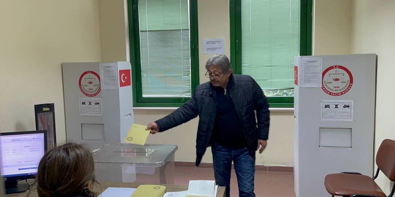 Oyunu Kullanan Gurbetçi: "hükumeti O Kadar Kötüleyen İnsanlar Var Ki Yedikleri Ekmeğe Nankörlük Yapıyor"