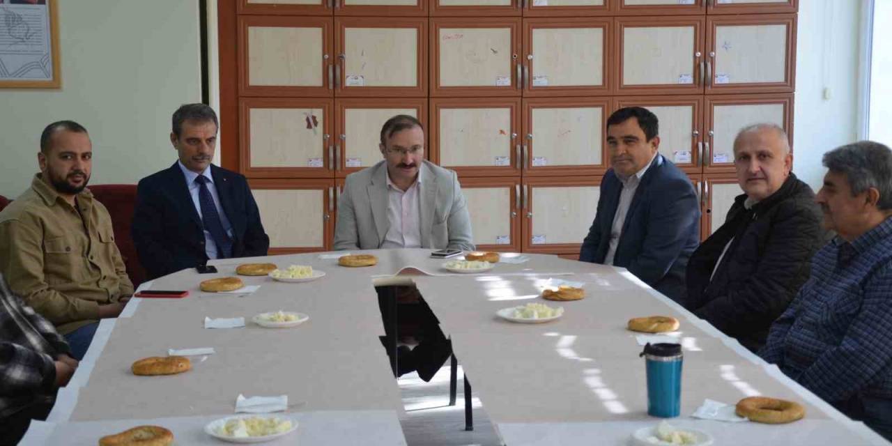 Emet Belediyesinden Eğitimde Motivasyon Kahvaltıları