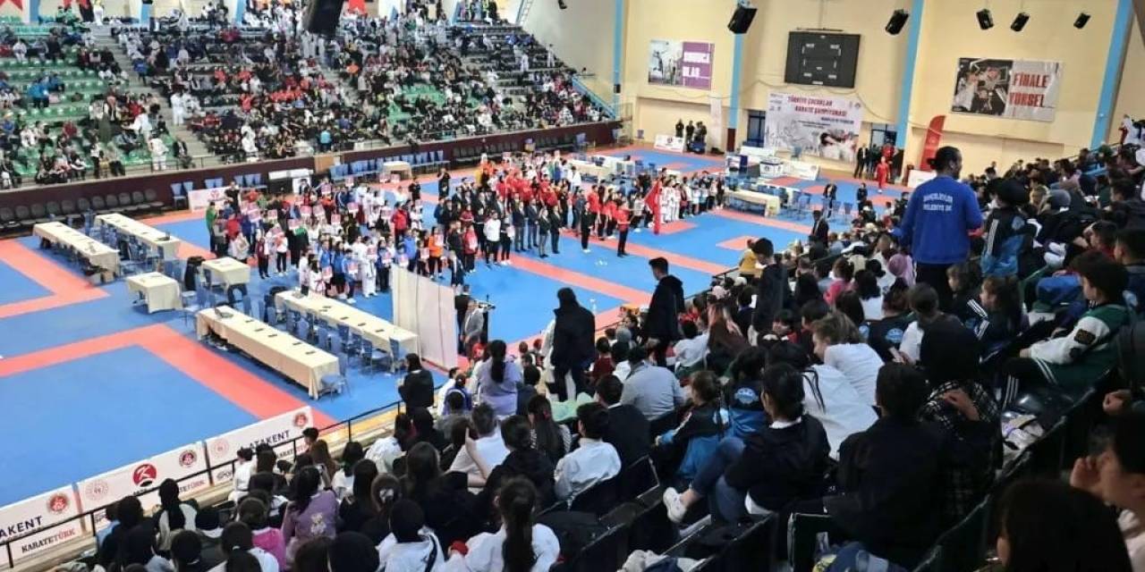 Türkiye Karate Şampiyonası Denizli’de Başladı