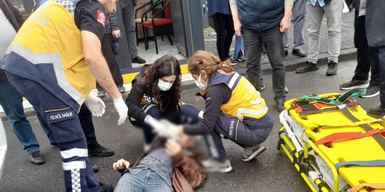Edremit’te Minibüsün Altında Kalan Dalgın Adamın Kaza Anı Kamerada
