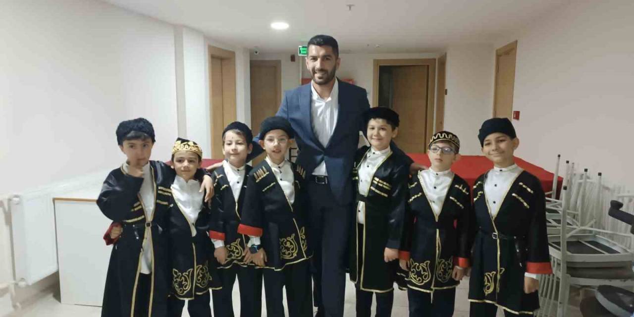 4’üncü Geleneksel Halk Oyunları Gösterisi Sergilendi