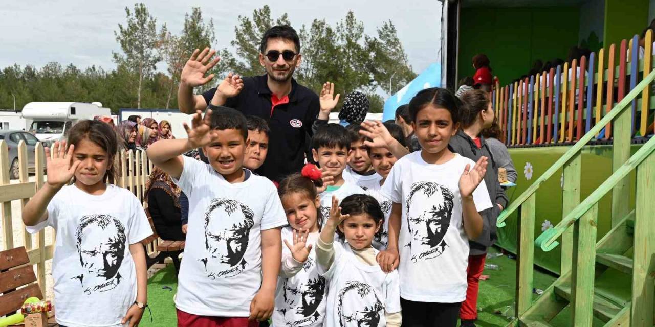 Eğitici Aktivitelerle Donatılmış Gezici Tırı Deprem Bölgesinde Çocuklar Ve Gençlerle Buluşacak