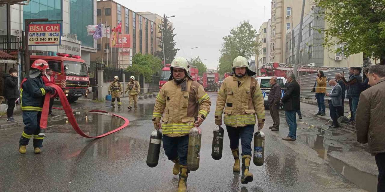 Küçükçekmece’de Korkutan Yangın
