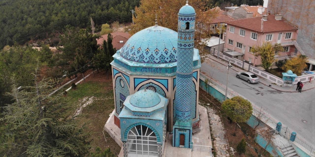 5 Yıldır İbadete Kapalı Olan Kütahya’nın Simgelerinden Çinili Camii’nin Mülkiyeti İl Özel İdaresine Devrediliyor