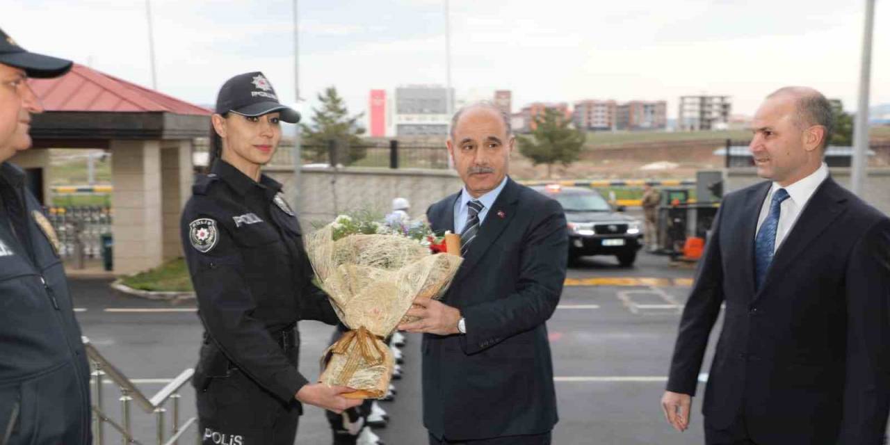 Emniyet Genel Müdürü Aktaş’tan Kars İl Emniyet Müdürlüğüne Ziyaret