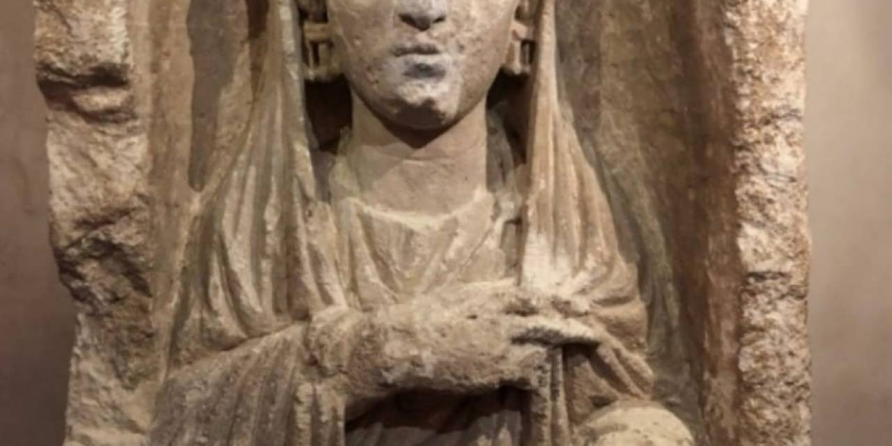 Milattan Sonra 2. Yüzyıla Ait Mezar Steli Yurda Dönüyor