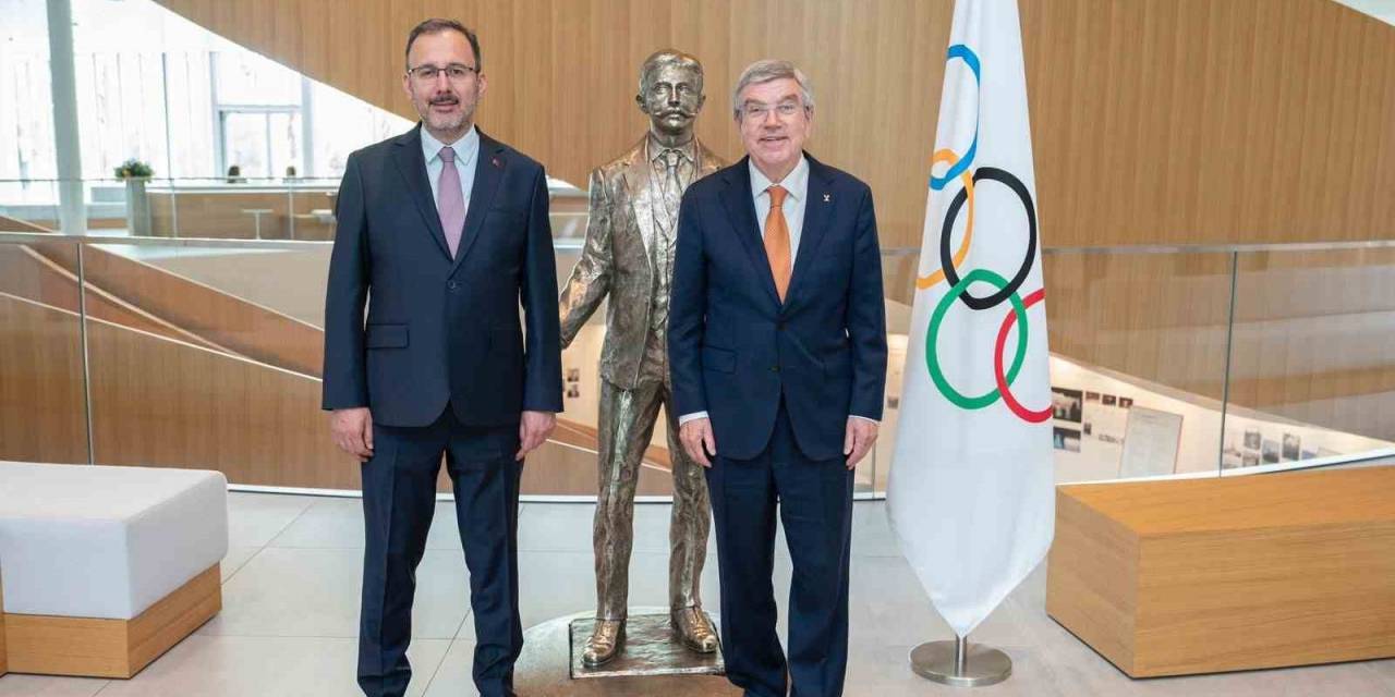 Bakan Kasapoğlu, Ioc Başkanı Bach İle Lozan’da Bir Araya Geldi
