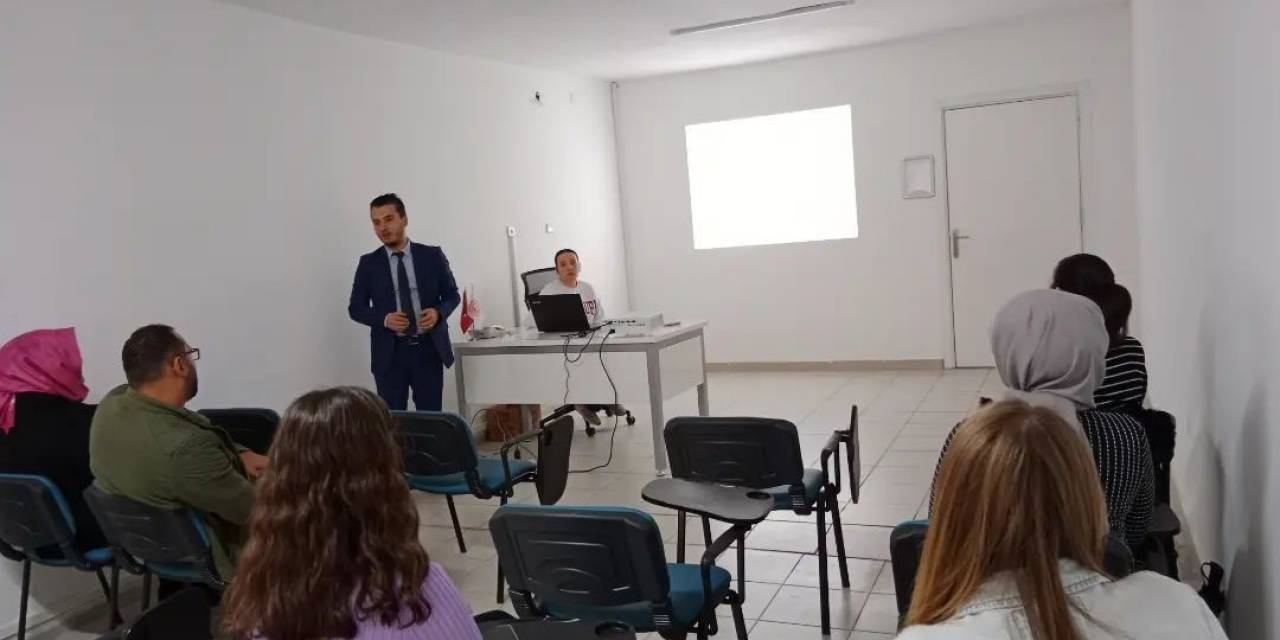 Beyşehir’de Dünya Evine Girecek Çiftlere Evlilik Öncesi Eğitim Verildi