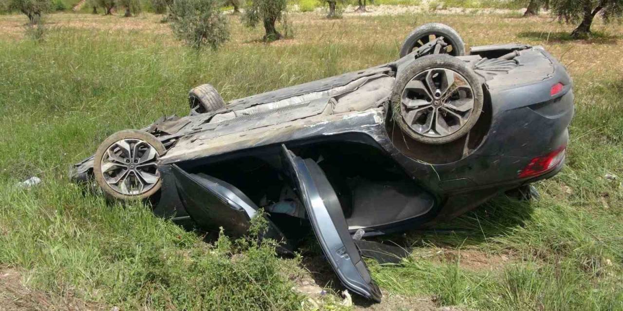 Kontrolden Çıkan Araba Devrildi: 1 Yaralı