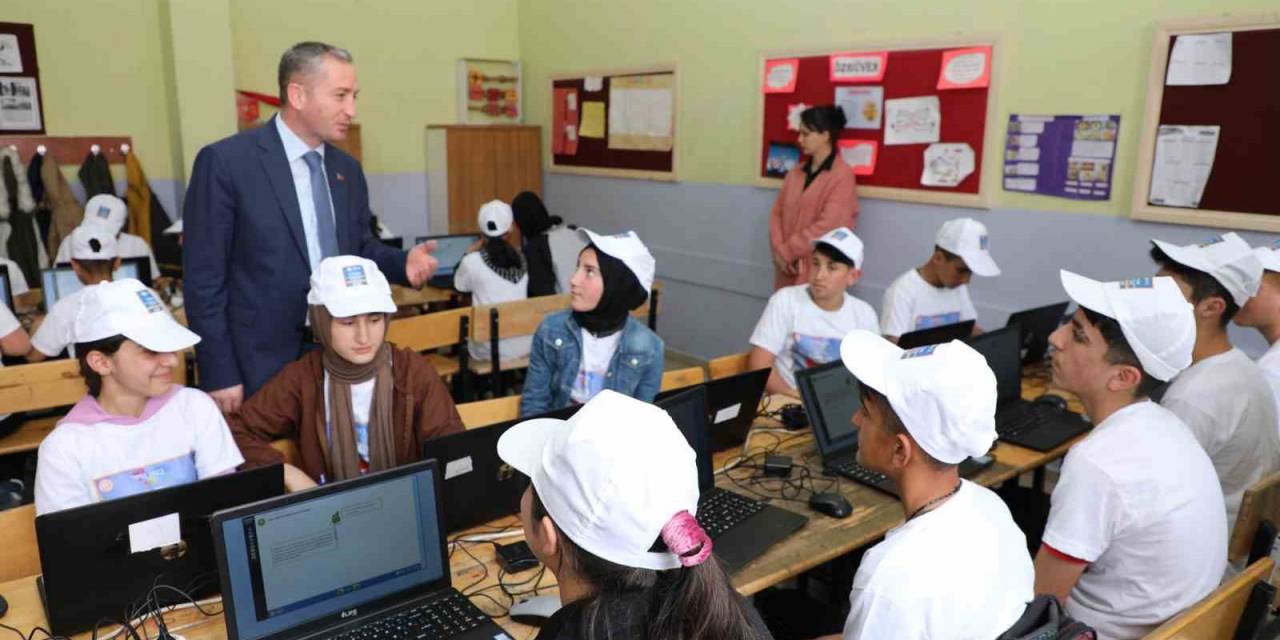 Ağrı İl Milli Eğitim Müdürü Kökrek, Öğrenciler İle Buluştu