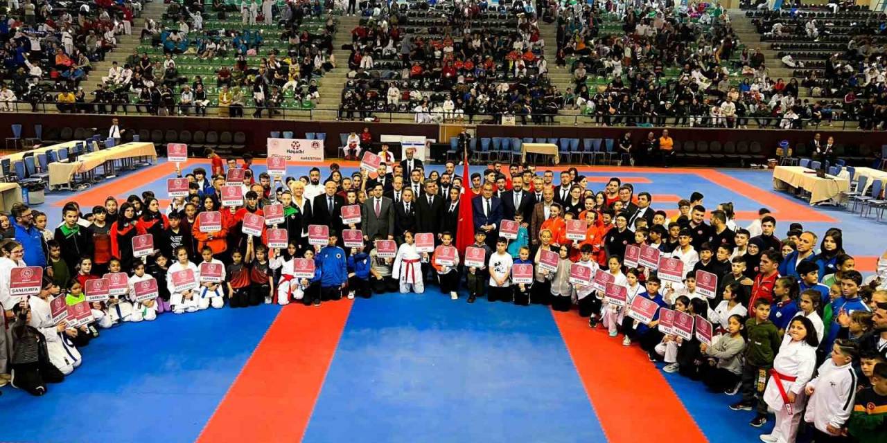 Türkiye Çocuklar Karate Şampiyonasına Yoğun İlgi