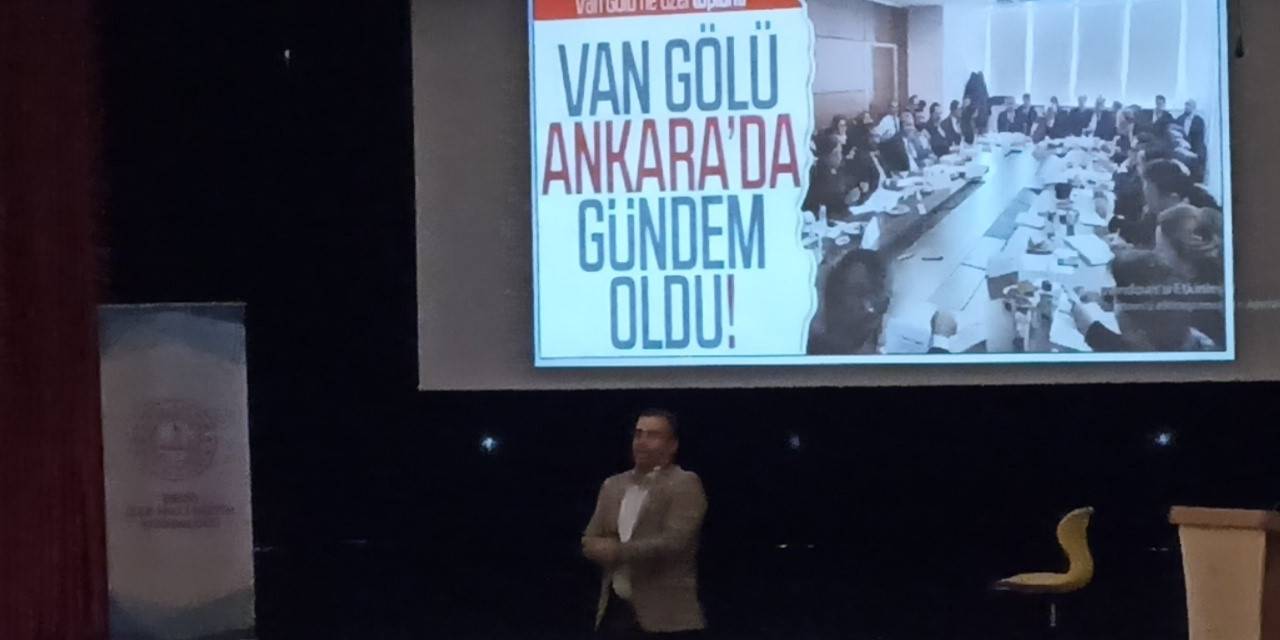 Erciş’te ‘çevre Enerji Ve İklim Değişikliği Konferansı’ Düzenlendi