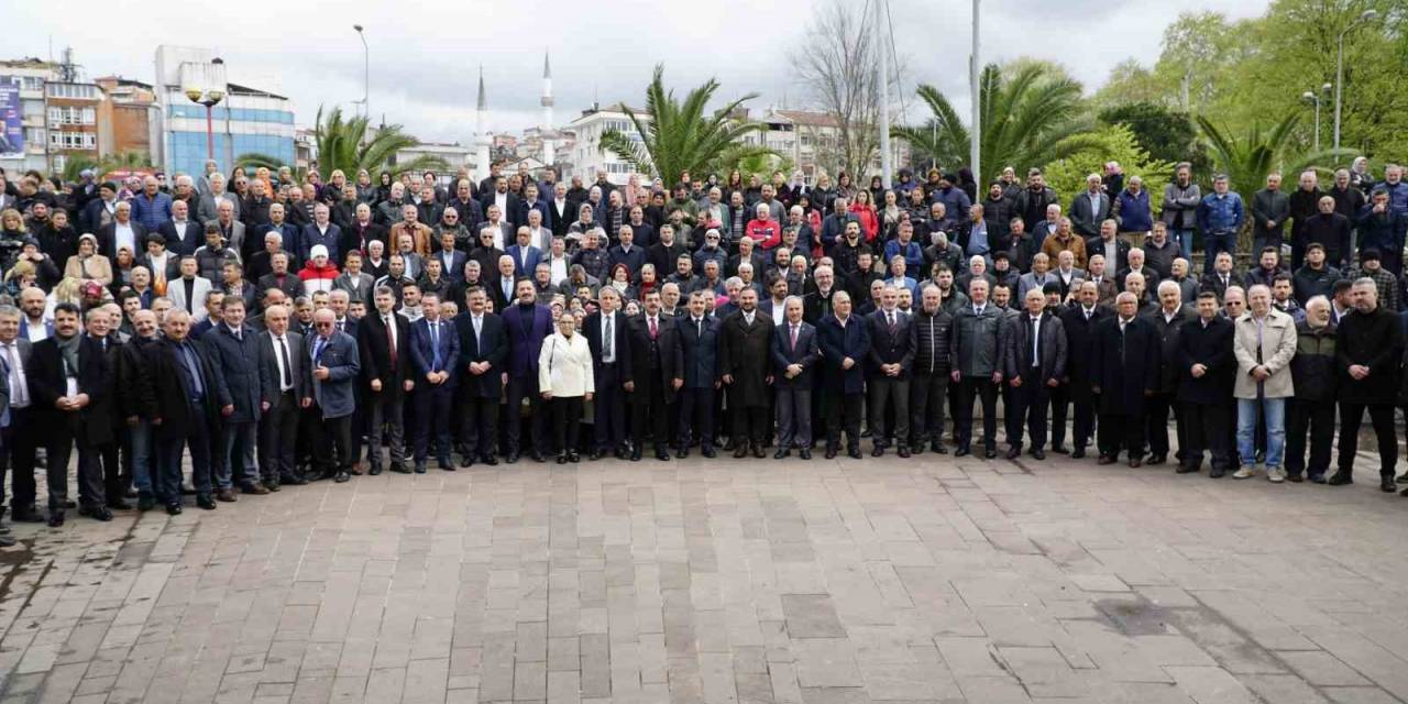 670 Kişiyle 67 Bin El Sıkmak İçin Sahaya İndiler