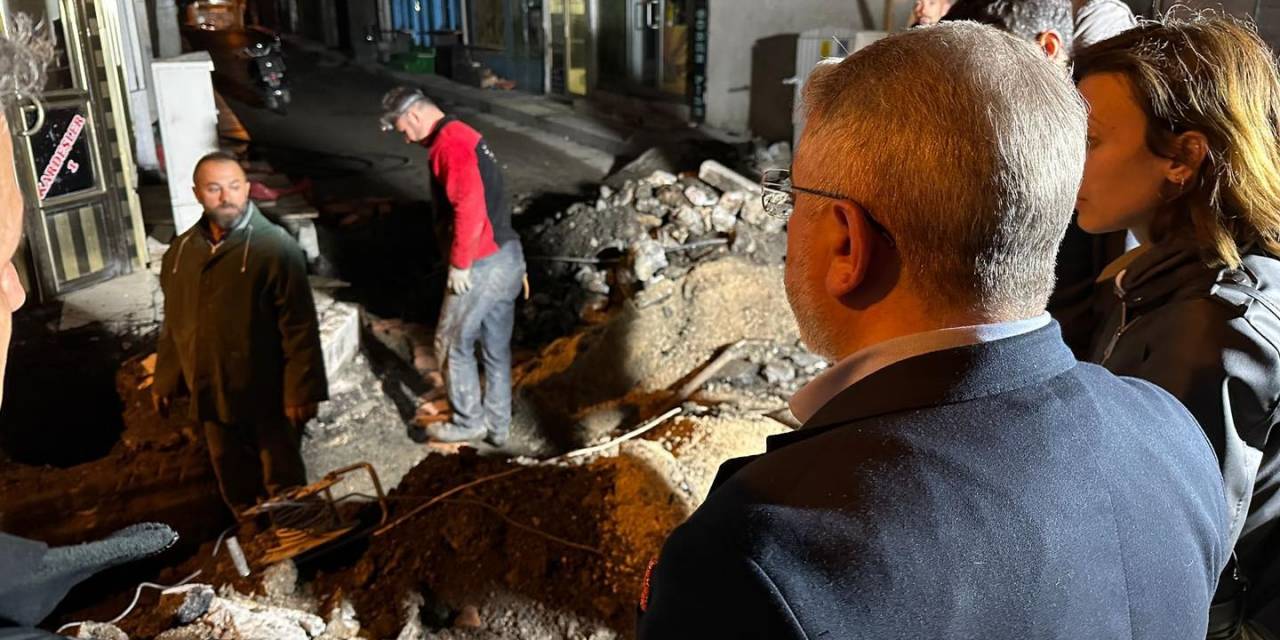 Tarihi Çöplü Arastasında Hummalı Çalışma