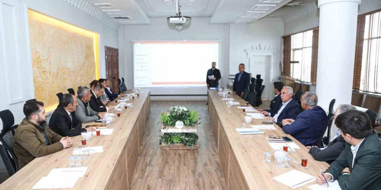 Van’da ’sahipsiz Hayvanları Koruma Birliği’ Toplantısı Yapıldı
