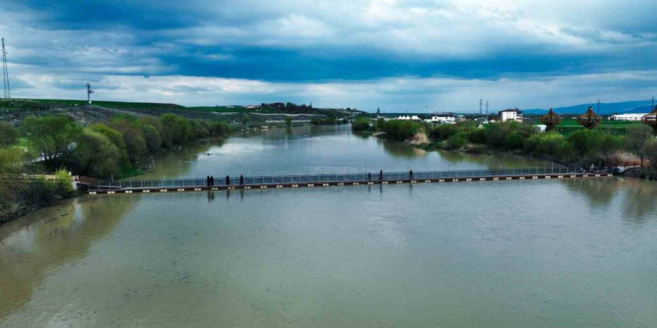 Sultan Alparslan’ın Diyarı Muş’ta Turizm Şahlandı