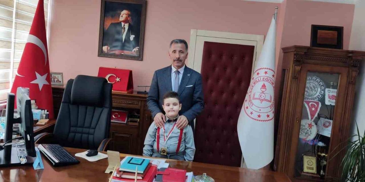 Çubuklu Minik Öğrenci ’uluslararası Caribou Matematik Yarışması’nda 1. Oldu