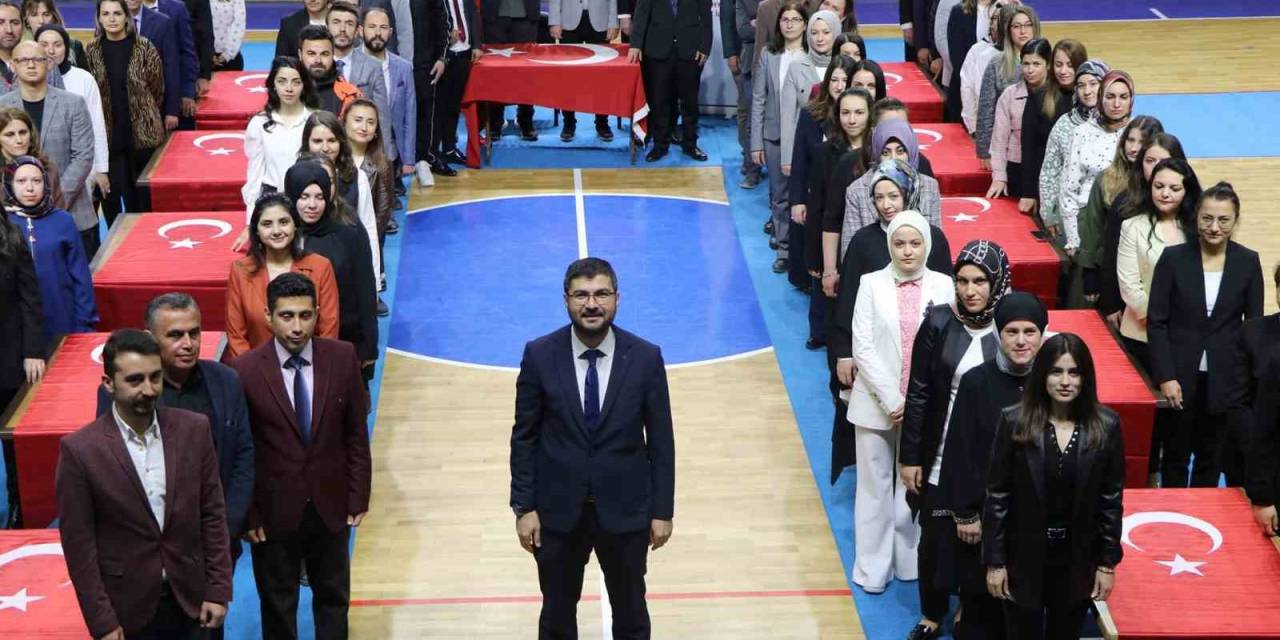 Kütahya Gençlik Ve Spor İl Müdürlüğünde 146 Memur Yemin Ederek Kadroya Geçti