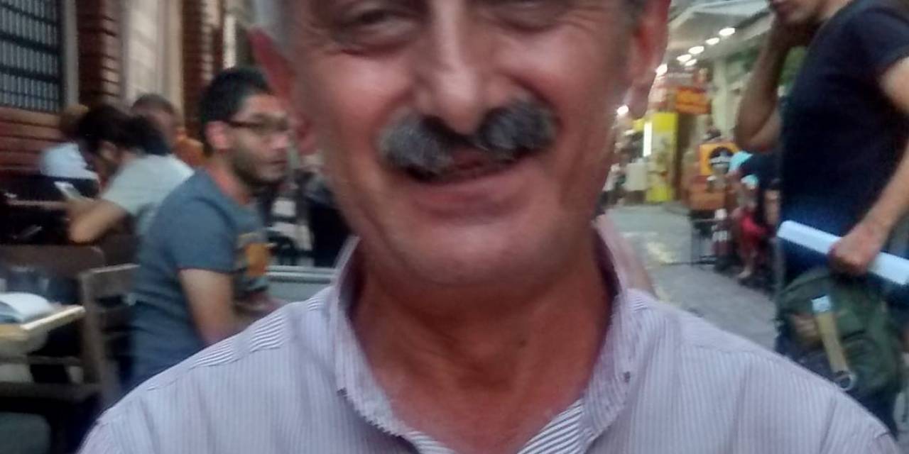 Efeler’in Münir Müdürü Kalbine Yenik Düştü