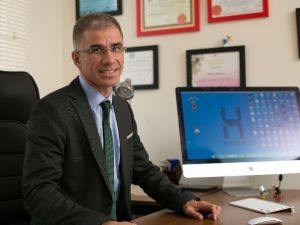 Op. Dr. Urgan: "Göğüs Bölgesinde Sarkıklık Sorunu Yaşayan Pek Çok Erkeğin İmdadına Jinekomasti Ameliyatı Yetişiyor"