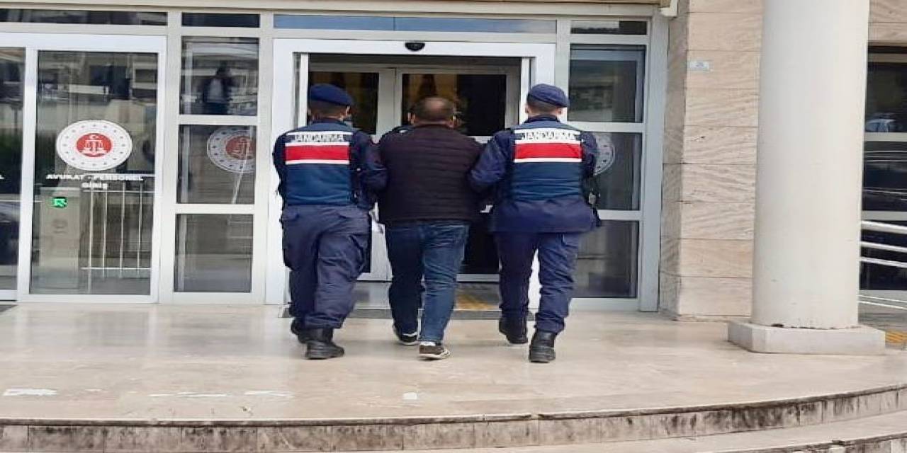 İki Ayrı Suçtan Aranan Şahıs Jandarma Ekipleri Tarafından Yakalandı