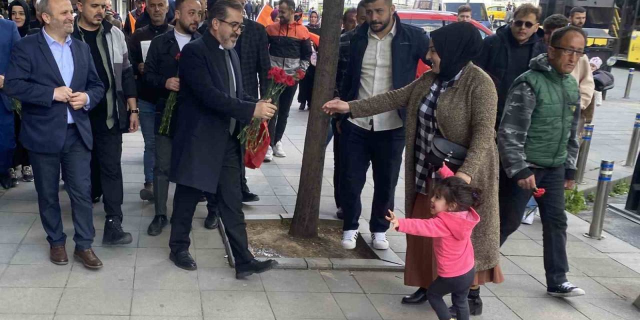 Ak Parti İstanbul 2. Bölge Milletvekili Adayı Yıldırım, Gençlerden “ilk Oyum Erdoğan’a” Sözü Aldı