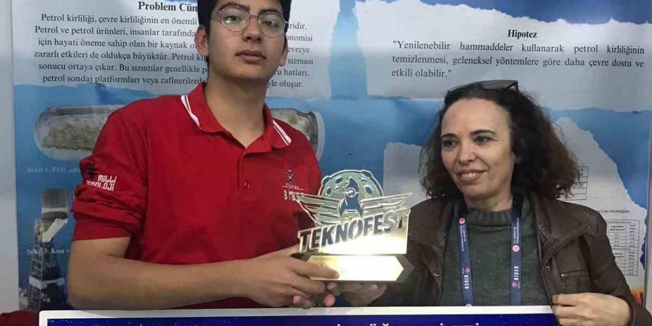 Afyonkarahisarlı Öğrenciler Projeleriyle Türkiye Birincisi Oldu