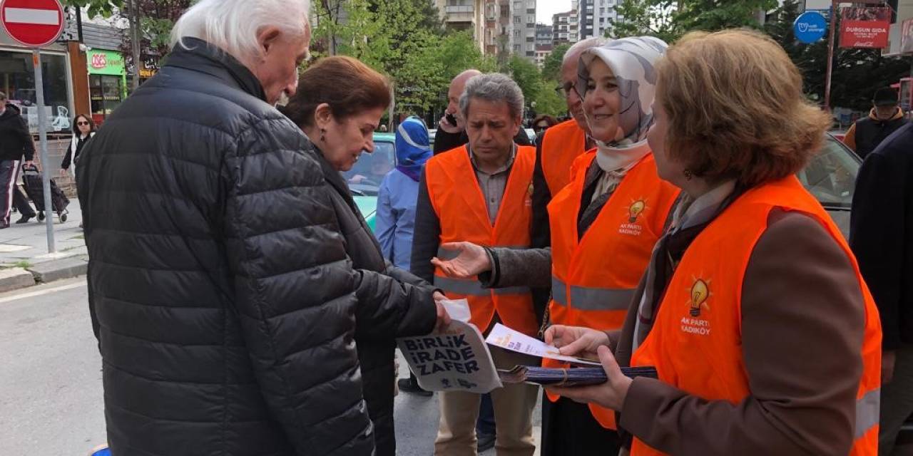 Pazar Esnafından Cumhurbaşkanı Erdoğan’a Destek: “biz Eniştemizi Seviyoruz, Her Zaman Arkasındayız”