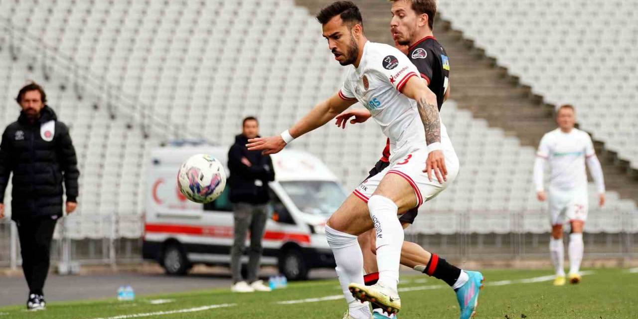 Spor Toto Süper Lig: Fatih Karagümrük: 0 - Antalyaspor: 1 (ilk Yarı)