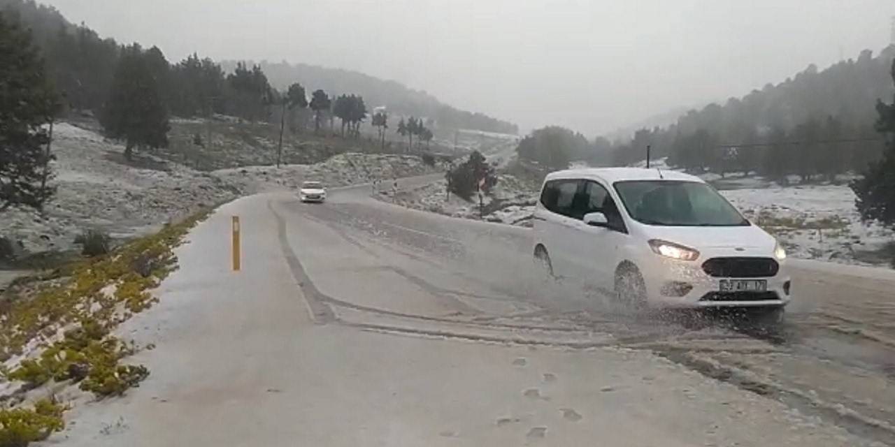 Toroslar’ın Yüksek Kesimlerinde Kar Yağışı Etkili Oluyor