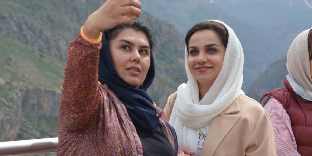 İranlı Turizmciler Hakkari’ye Hayran Kaldı