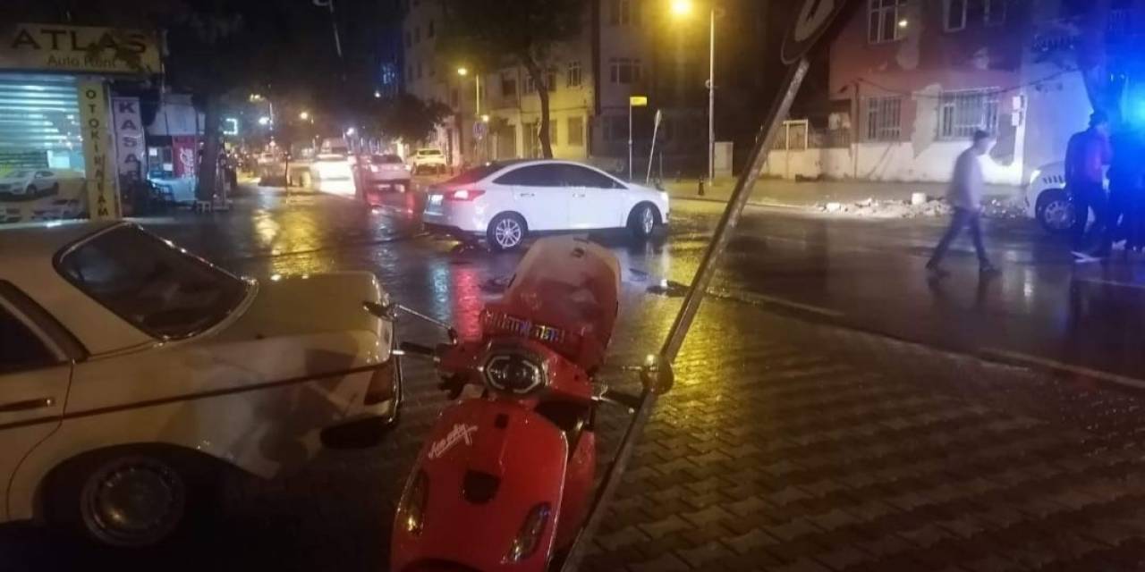 Otomobil İle Motosiklet Çarpıştı: 1 Yaralı