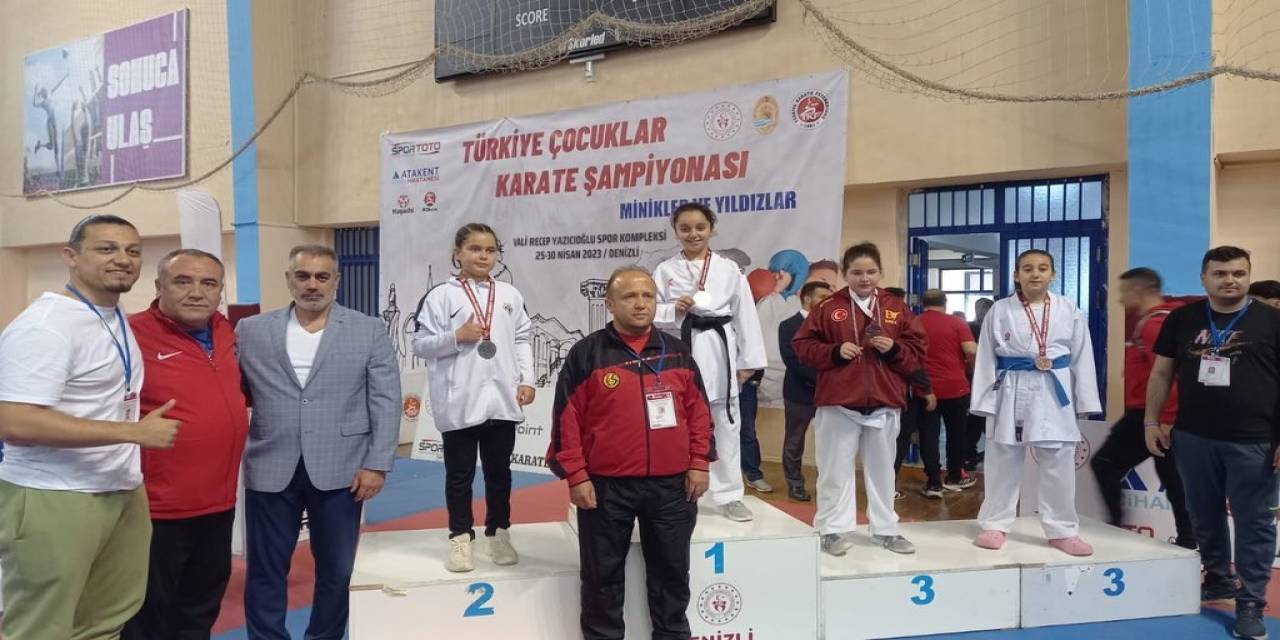 Eskişehirli Genç Sporcular, Türkiye Şampiyonası’ndan 5 Madalya İle Döndü