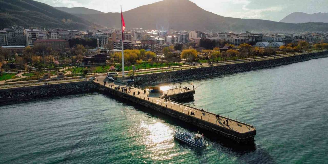 “ahtapot 6” Van Gölü’nü Temizleyecek